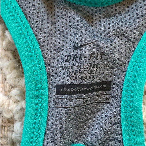 Nike drifit tank - Picture 2 of 5